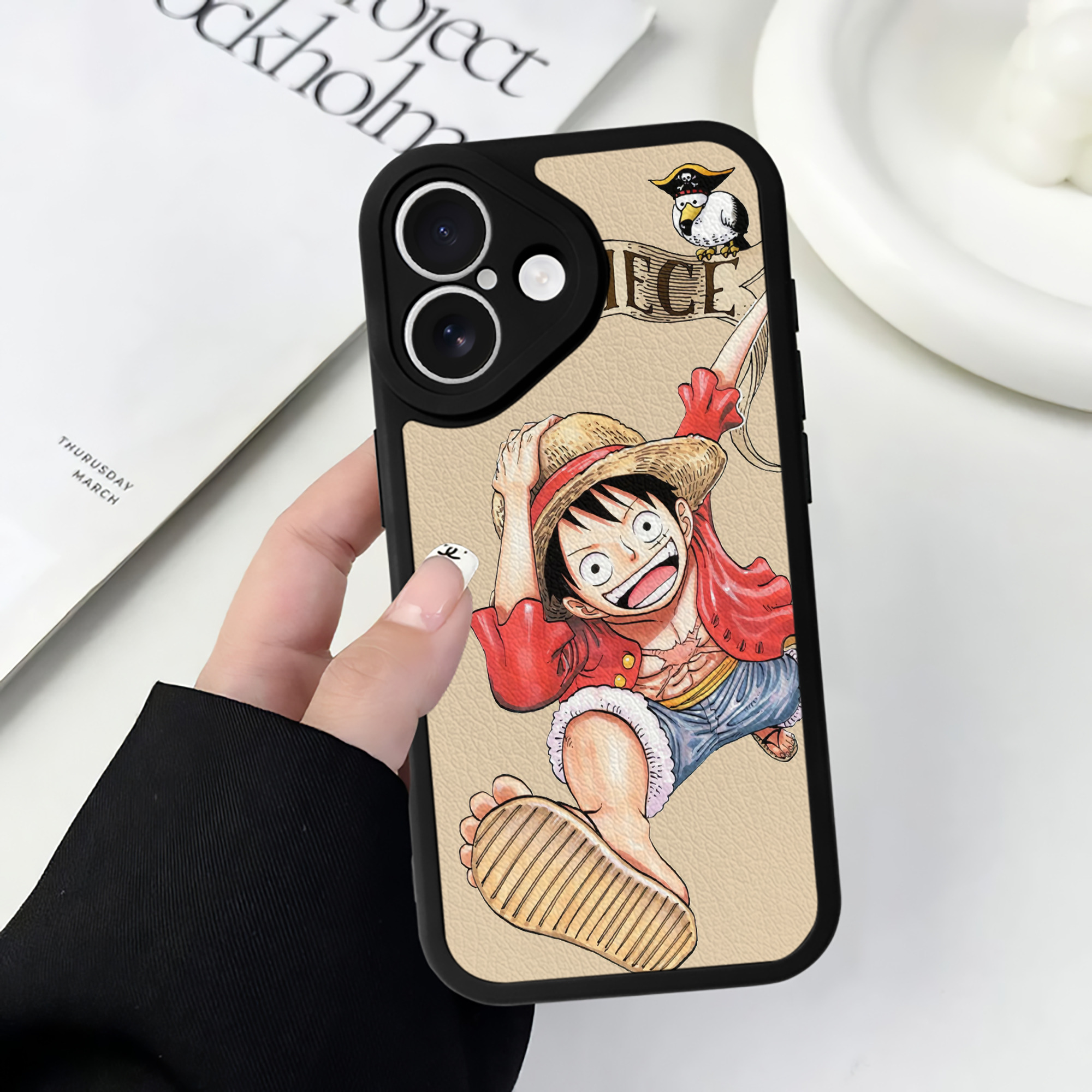 （画像用） ワンピース ONE PIECE 【iPhone 16シリーズ対応】シリコンスマホケース（レザー調） 材質：シリコン